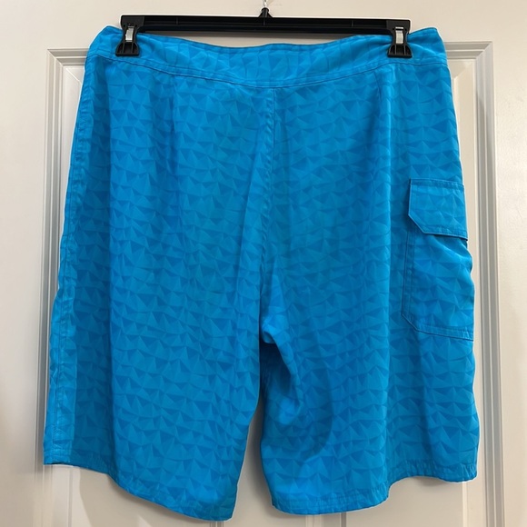 Under Armour mens swim trunks - Picture 3 of 5